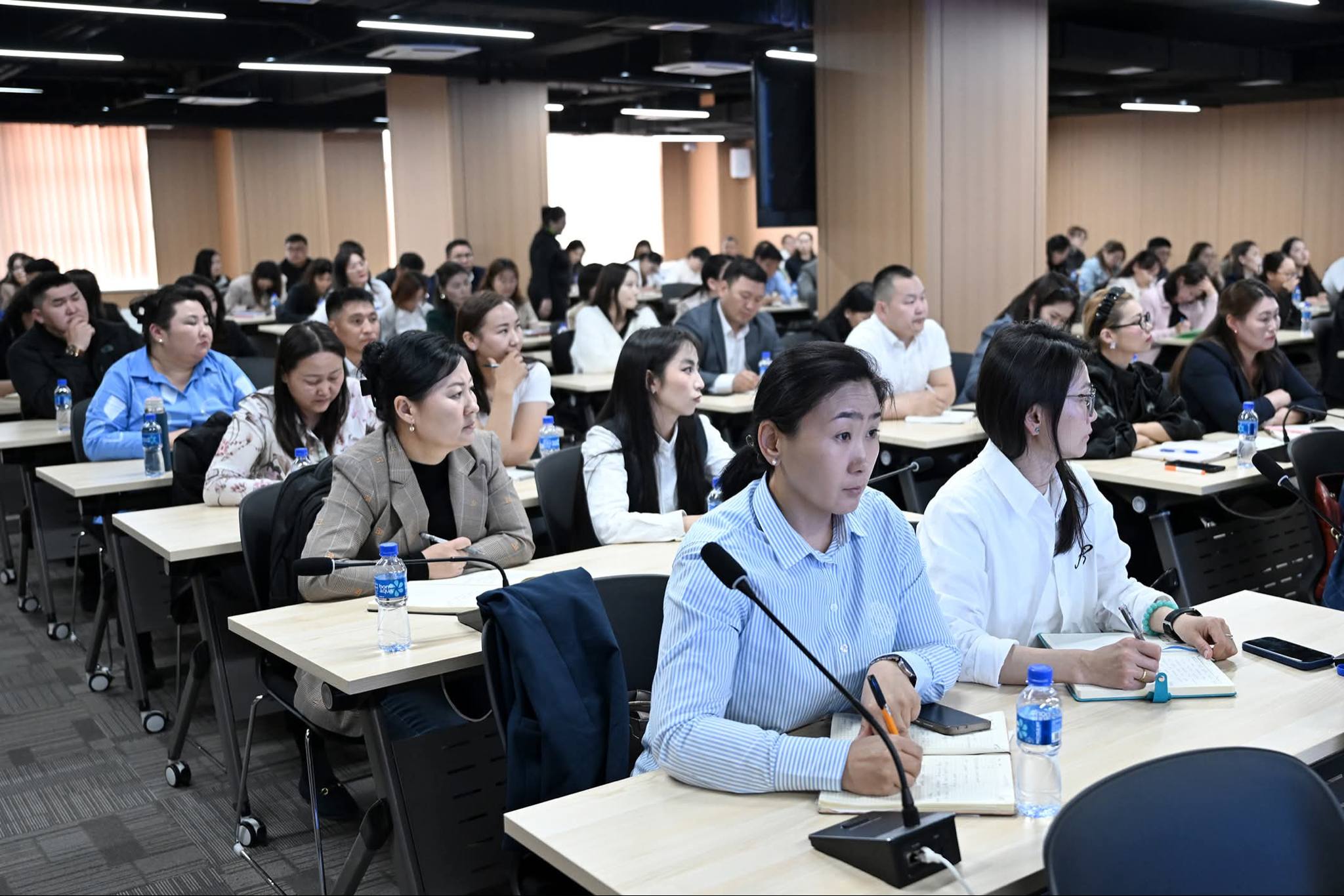 You are currently viewing “Хяналт шинжилгээ, үнэлгээ хийх, байгууллагын үйл ажиллагаа, үр дүнг үнэлж, дүгнэх арга зүй” сургалт боллоо