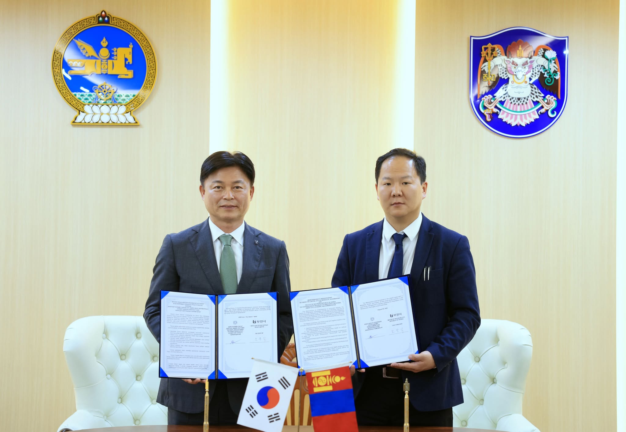 You are currently viewing Ухаалаг хот, эдийн засаг, боловсролын салбарт БНСУ-ын Пучон хоттой хамтран ажиллах санамж бичиг байгууллаа