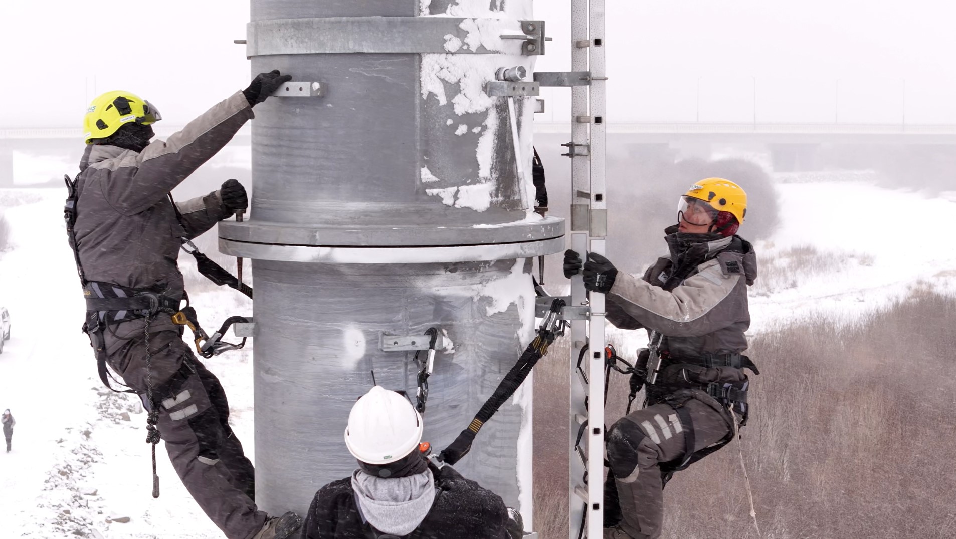 You are currently viewing Дүүжин замын тээвэр төслийн явц 60.5 хувьтай байна 