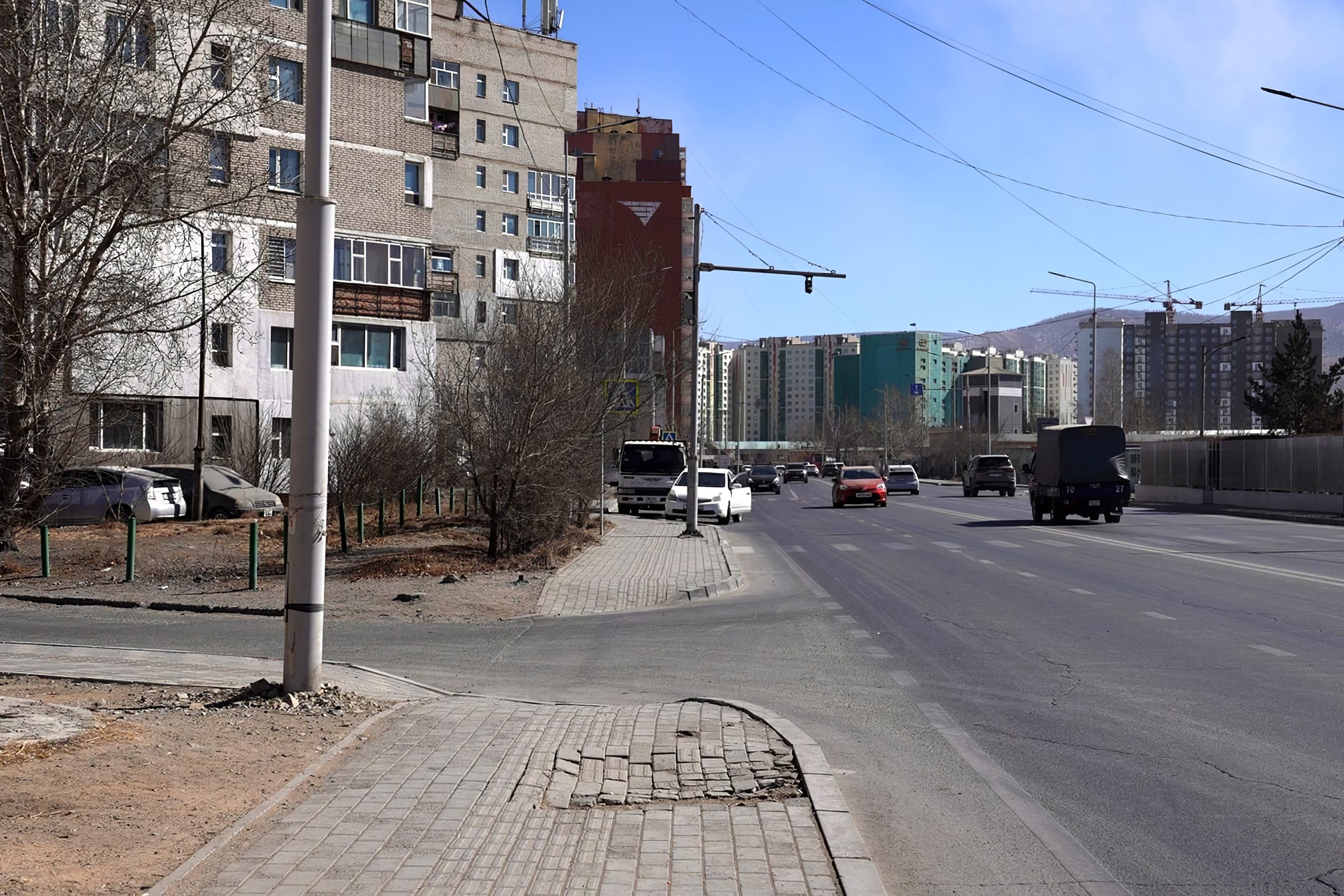 You are currently viewing Явган хүний зам дээр байршуулсан гэрэлтүүлгийн 1000 шонг шилжүүлж, нөхөн сэргээлтийн ажлыг эхлүүллээ